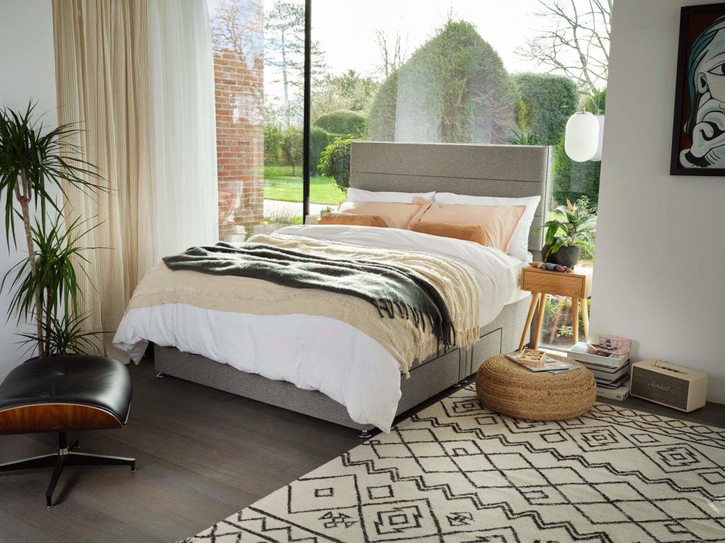 SealyBeds_Shot6_MadeBed_08-Sealy Label Archive Template